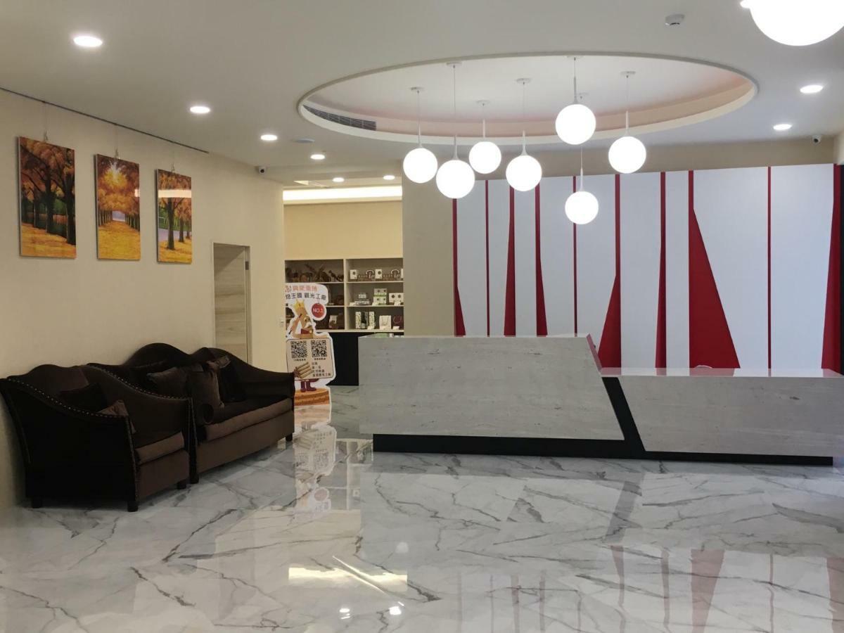 Red Hotel Yuanlin Exterior foto